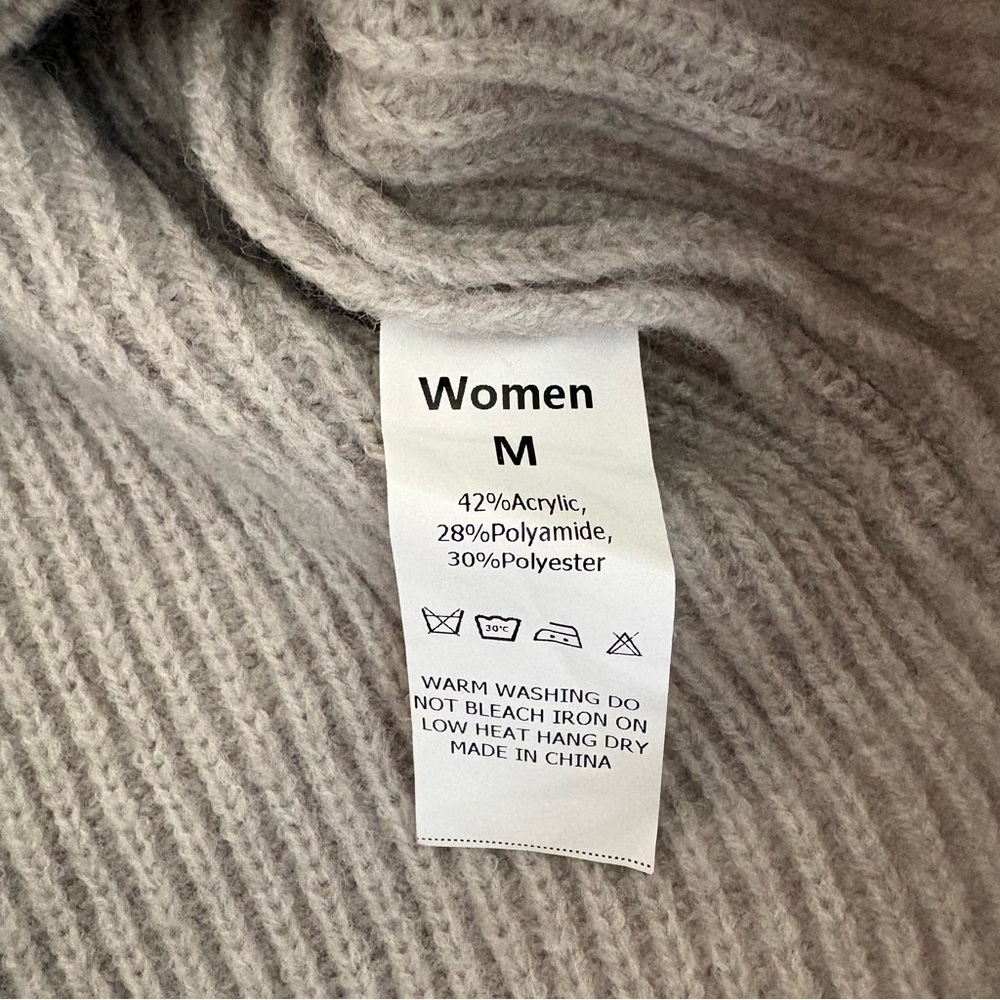 Womens Button-Up Cardigan - Picture 2 of 3